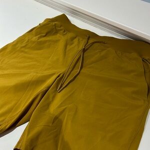 Lululemon men’s shorts